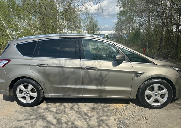 Ford S-Max cena 60900 przebieg: 136000, rok produkcji 2016 z Oleśnica małe 352